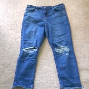 Never worn High rise mom jeans AE